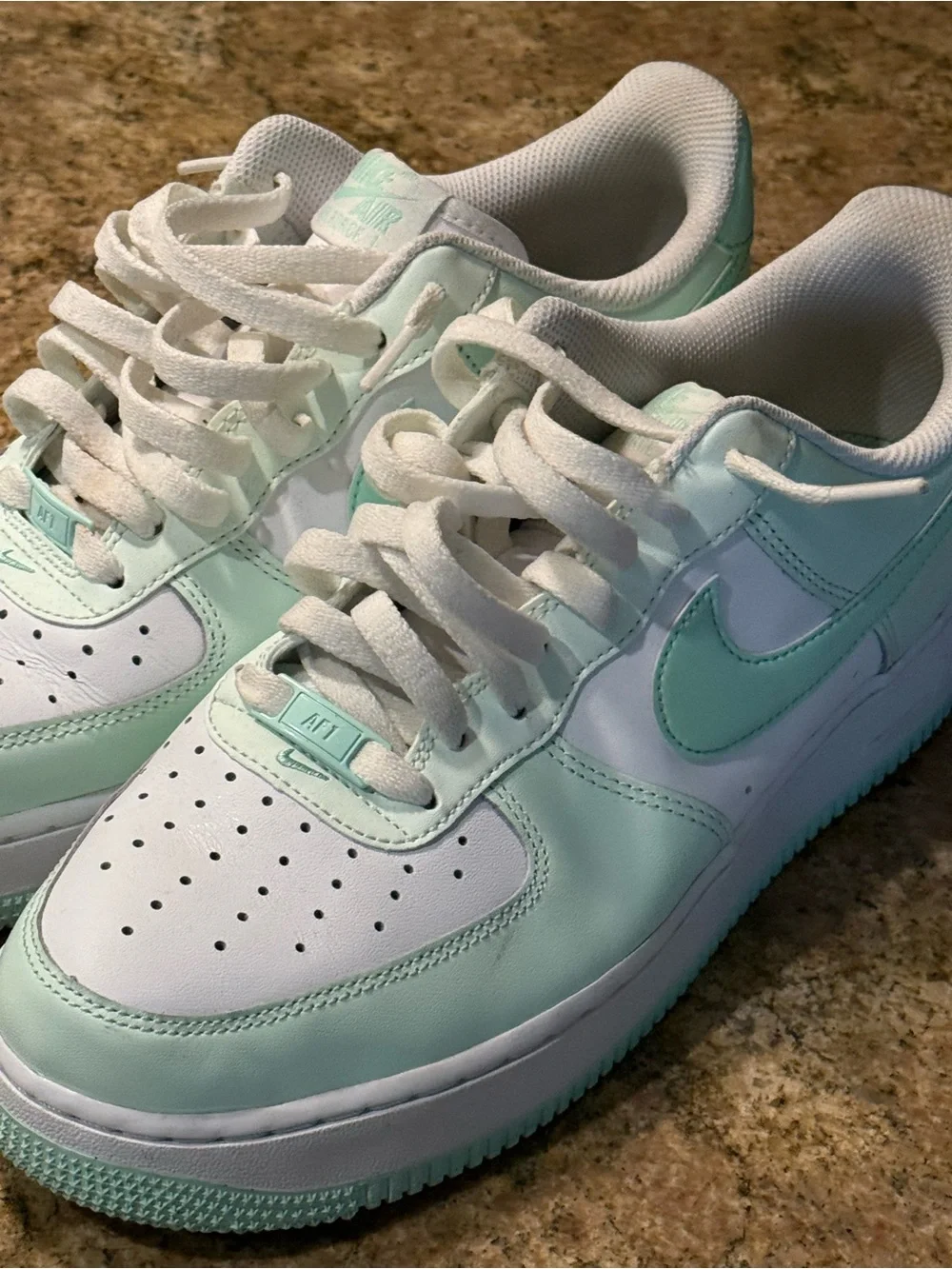 Nike Air Force 1 Mint/White Size 9 FZ4123-394